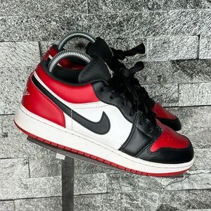Air Jordan 1 Low Bred Toe (GS) - 6Y/WMN7.5/MNS6